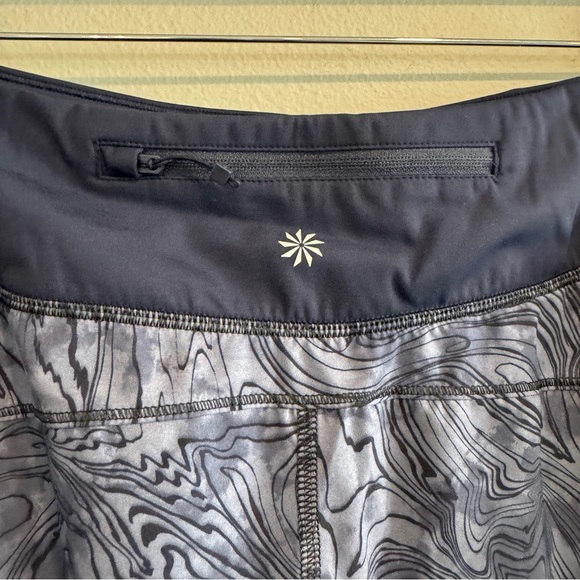 Athleta Run With It Printed Shorts Lined 3.5” XL - Picture 4 of 6
